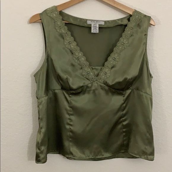 Nine West green suit under tank-14 - Picture 1 of 7